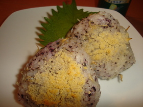 パルメザンとじゃこの焼きおにぎり☆