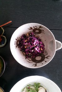 ひじきの煮ものを使った紫キャベツのマリネ