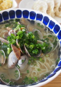 餃子の王将ラーメン（塩）でアサリラーメン