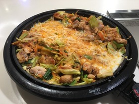 チーズタッカルビ風!肉野菜炒め