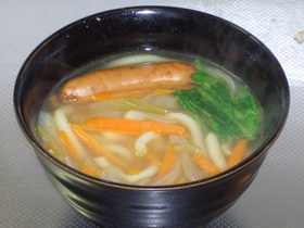 コンソメ煮込みうどん