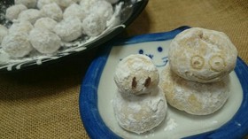 雪だるまつくろ〜♪材料少なめスノーボール
