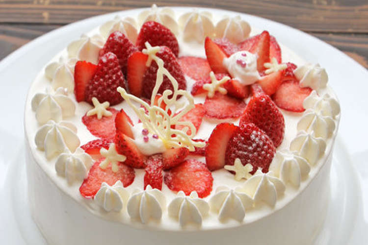 いちごのロールデコレーションケーキ レシピ 作り方 By Shinku クックパッド 簡単おいしいみんなのレシピが350万品
