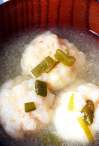 豆腐とはんぺんのお団子入り梅昆布スープ