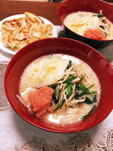 ごま油香る力餅豚骨ラーメンの写真