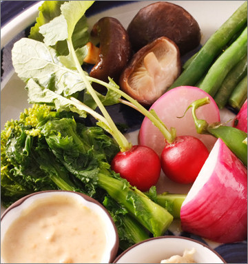 温野菜とヨーグルトみそディップソースの画像