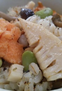鮭＆枝豆・しめじ☆生姜風味の筍ご飯