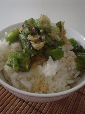 朝食に最適☆簡単うまうまオクラ飯☆