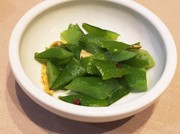 茎わかめのペペロンチーノの写真
