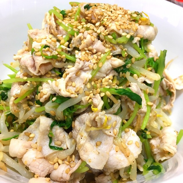 節約副菜 豆苗 もやしの豚冷しゃぶサラダ レシピ 作り方 By たっぷりん子 クックパッド 簡単おいしいみんなのレシピが375万品