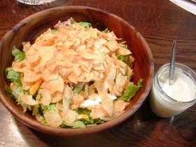 ポテトチップスのサラダ