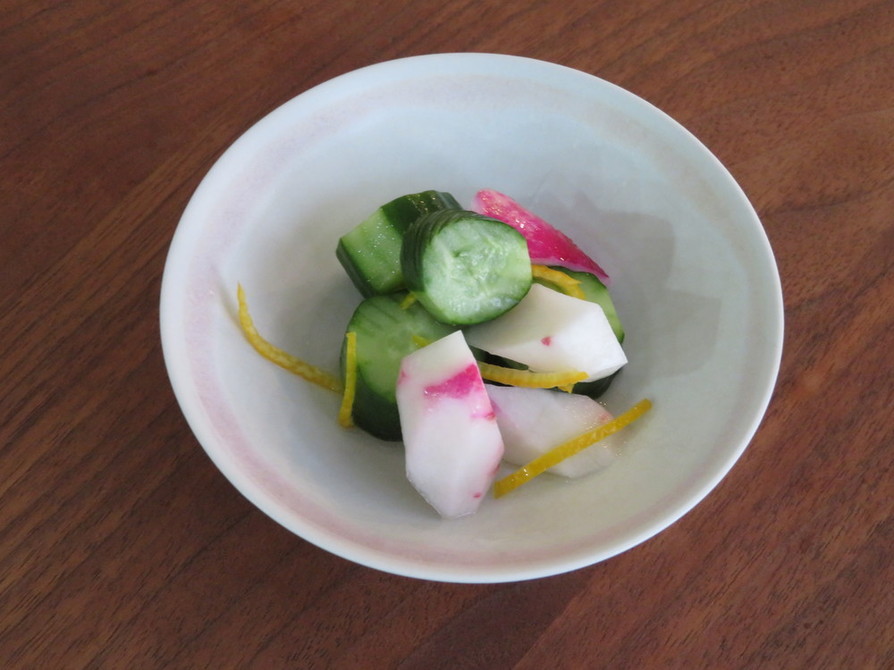 胡瓜と日野菜の柚子酢和えの画像