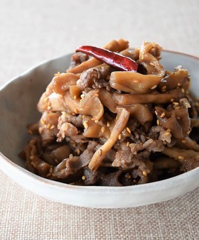 わりな(干しずいき)と牛肉のきんぴら