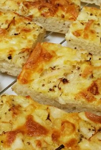 チーズ&オニオン&粒マスタードのパン