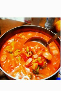 簡単！野菜たっぷり食べるトマトスープ