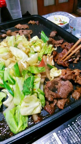 ホットプレートでジンギスカン!