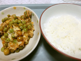 エンドウ豆のウニ卵とじ
