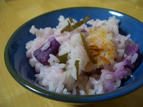 恋する秋のほっぺ色 紫芋ご飯