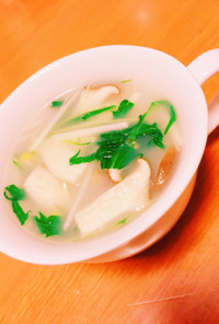 エリンギと水菜の水餃子スープ