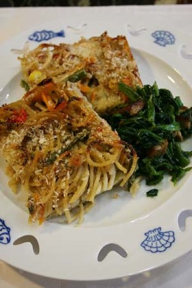 ハンバーグが残ったらオーブン焼きパスタ♪