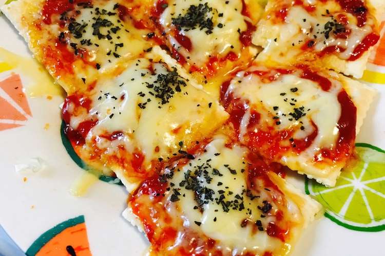 レンジで簡単乗せるだけ クラッカーピザ レシピ 作り方 By あっかりょ クックパッド 簡単おいしいみんなのレシピが351万品