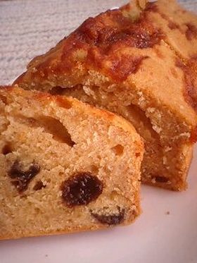 バナナとレーズンのカラメルケーキ