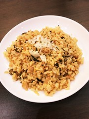 簡単!梅と漬け物の 和風チャーハンの写真