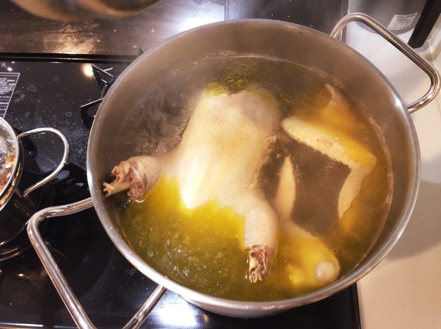 丸鶏スープの画像