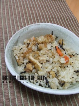 ヘルシー五目炊き込みご飯