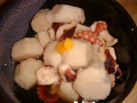 サトイモと蛸の煮物の画像