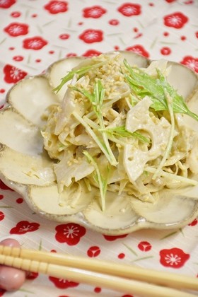れんこんとごぼうの胡麻マヨサラダ