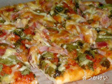 ベビーリーフのピザの写真
