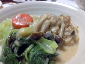 鶏とチンゲン菜のミルクスープ仕立て