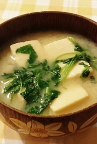 高野豆腐と三つ葉のお味噌汁