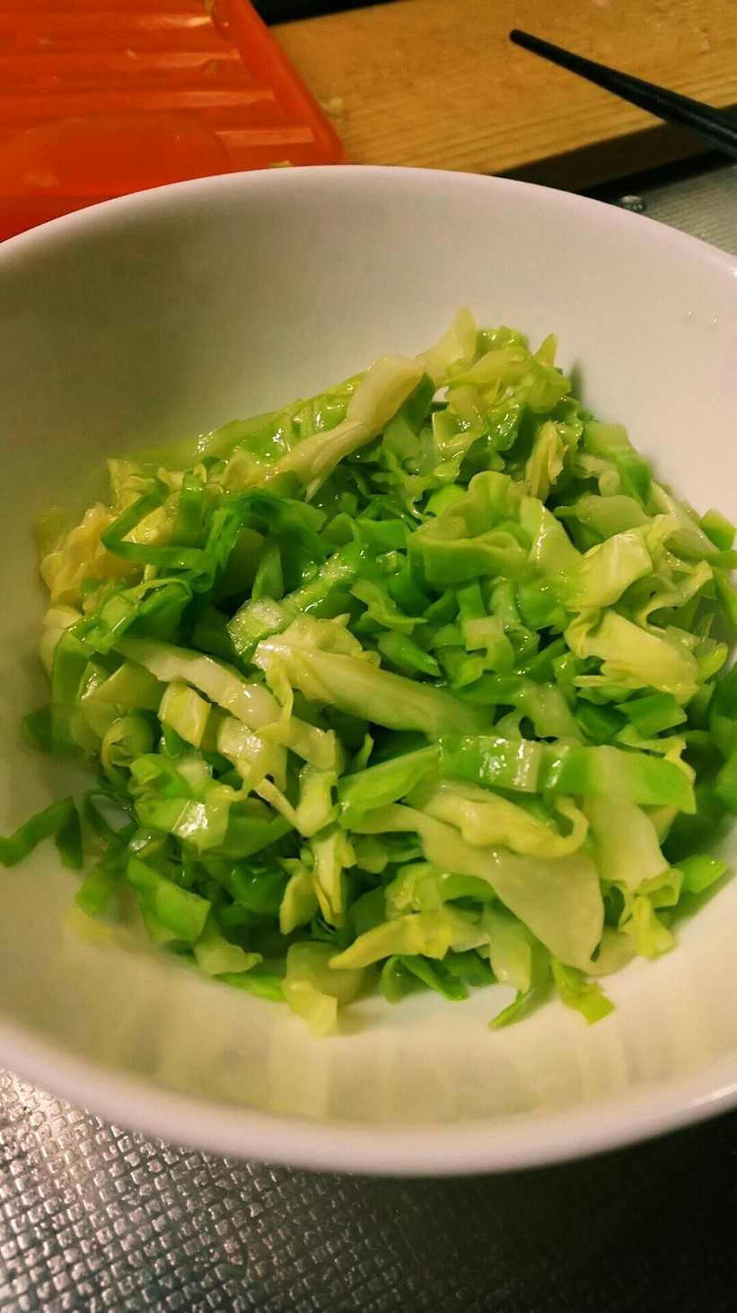キャベツの超簡単サラダの画像