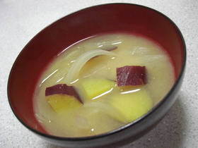 癒し系☆素材の甘さを味わう味噌汁♪