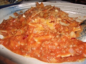 ミートソースもどきリボンのパスタ