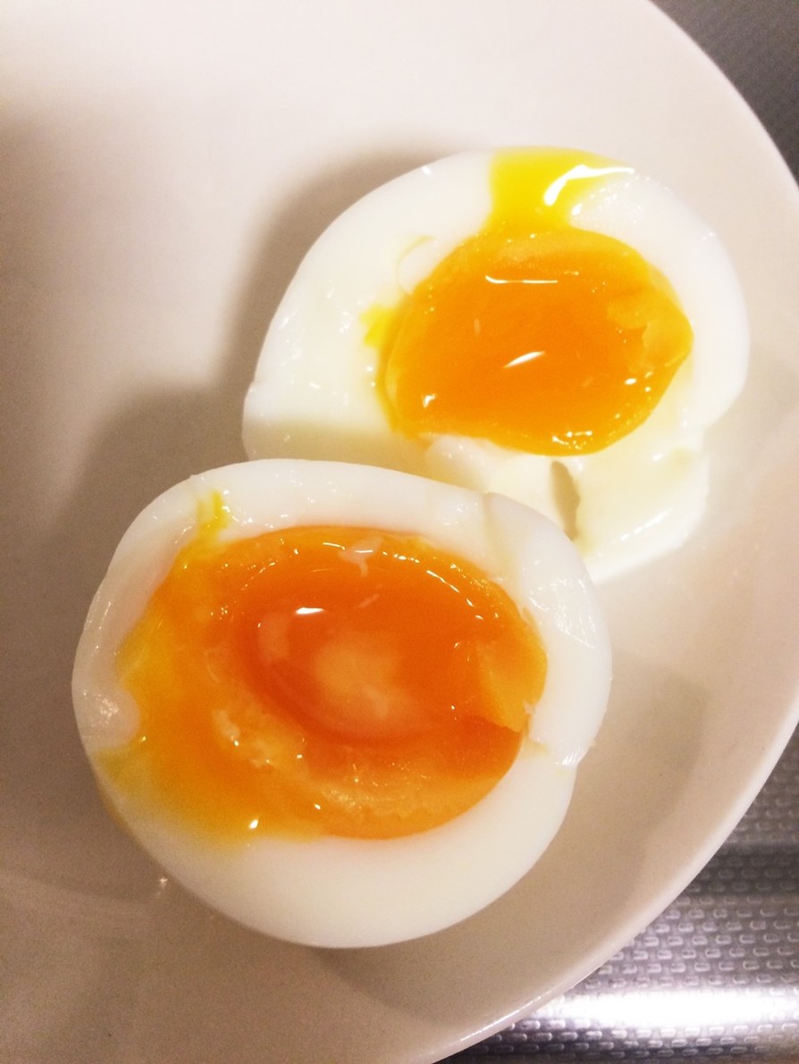 加熱2分！簡単半熟ゆで卵！の画像