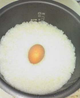 炊飯器で☆ゆで卵!