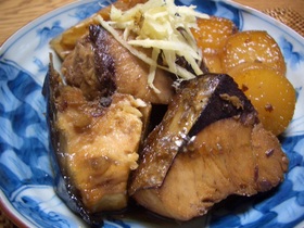 コラーゲンたっぷり 鰤のあら煮