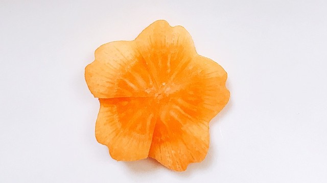 お花見にどうぞ ニンジンの飾り切り 桜 レシピ 作り方 By 見習いこひつじ クックパッド 簡単おいしいみんなのレシピが357万品