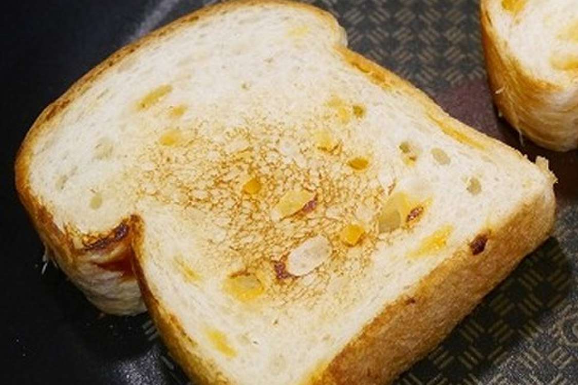 簡単 懐かしい ストーブで焼いたパン レシピ 作り方 By だんどり亭 クックパッド 簡単おいしいみんなのレシピが378万品