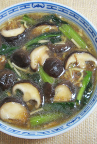 しいたけソバ（冬菇麺）