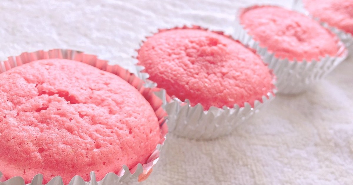 ふわふわピンクのいちごカップケーキ レシピ 作り方 By うわあああああ クックパッド