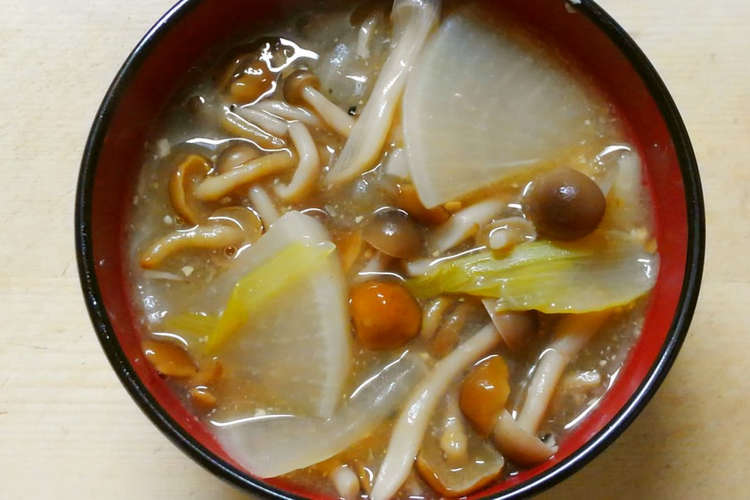簡単 和食 なめこと大根 ネギのお味噌汁 レシピ 作り方 By 331ミミイ クックパッド 簡単おいしいみんなのレシピが375万品