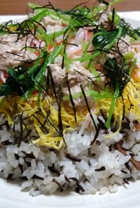 ひじきの煮物でお手軽ツナマヨちらし寿司