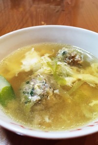 餃子の具でサンラータン風中華スープ