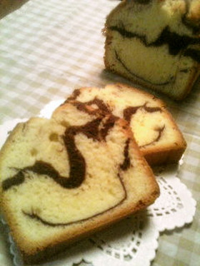 とろける口溶け♡マーブルパウンドケーキ