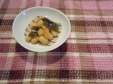 【砂糖不使用・減塩メニュー】ぶどう豆の写真
