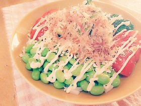 お野菜たっぷりナッツと鰹節サラダうどん♥